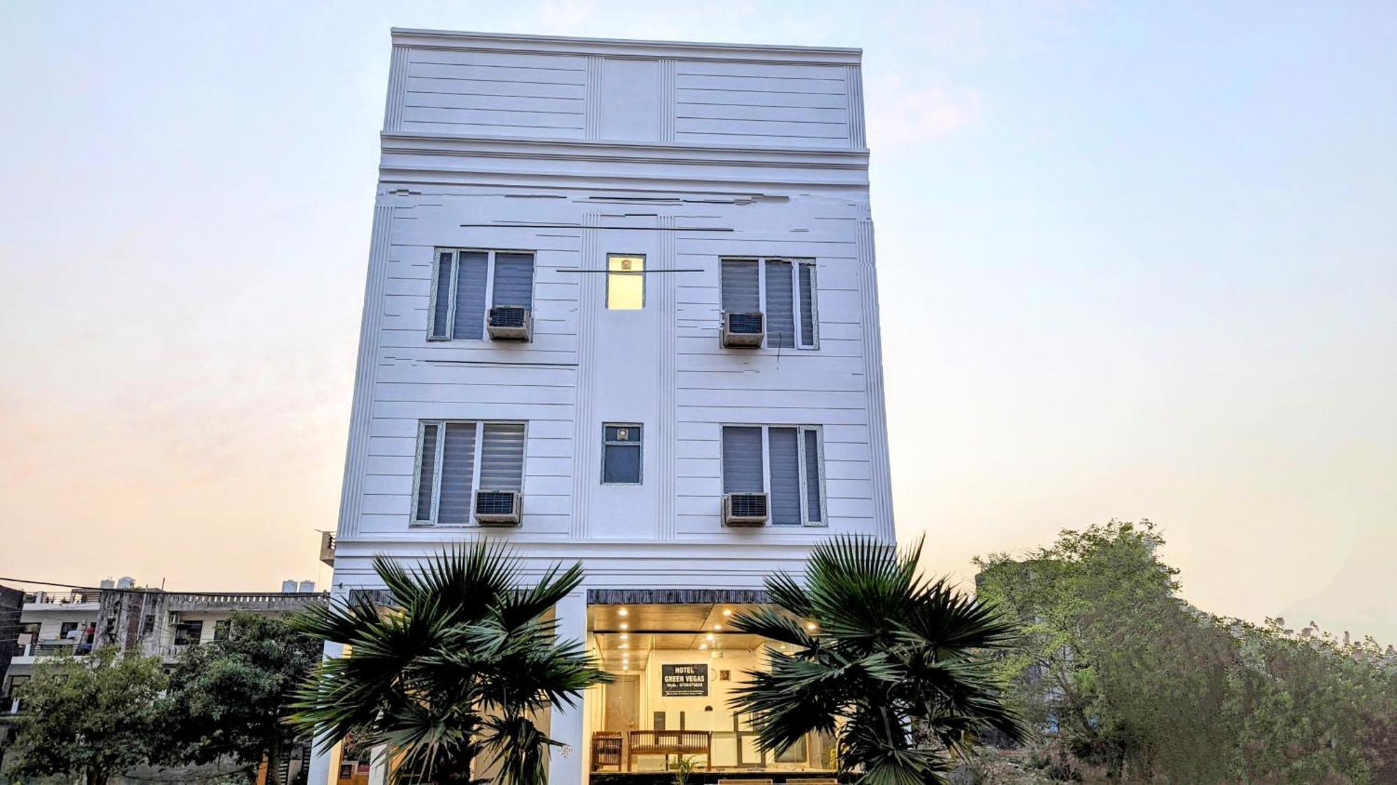 Hotel Green Vegas Faridabad Zewnętrze zdjęcie