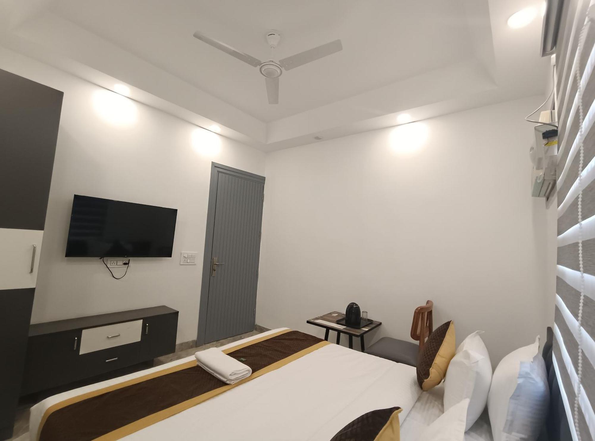 Hotel Green Vegas Faridabad Zewnętrze zdjęcie